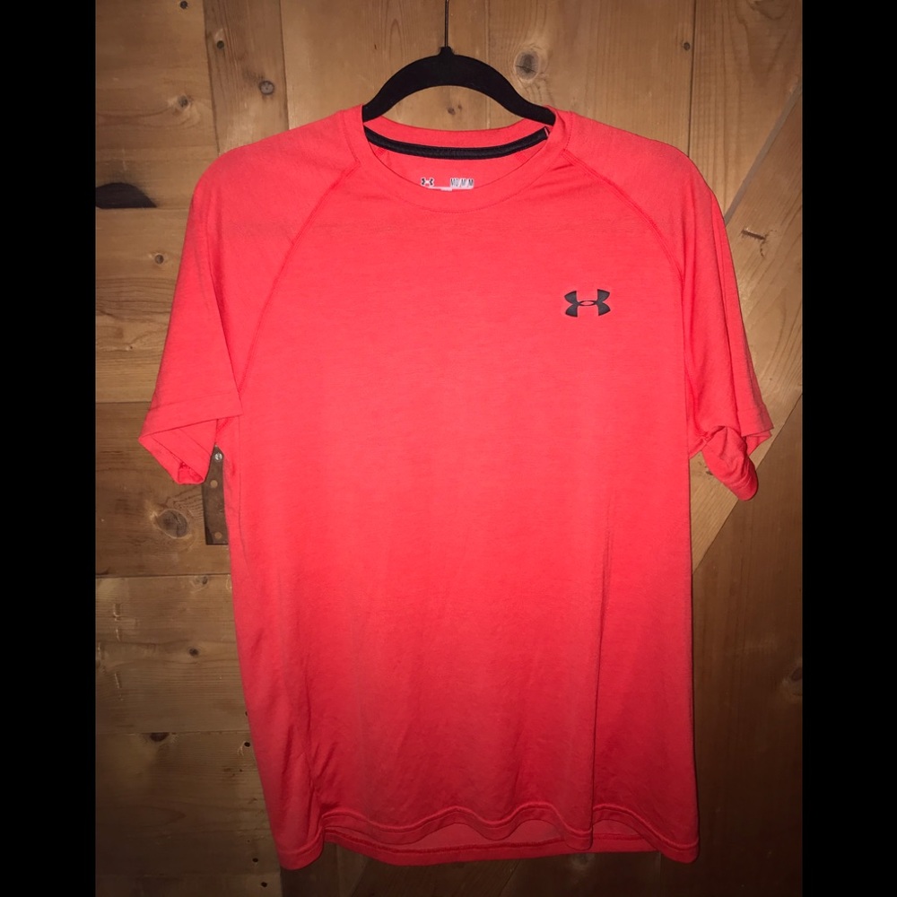 Under Armour// Loose Fit HeatGear Workout T-Shirt